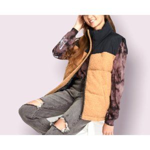 Medium Oversized Sherpa Puffer Vest Wild Fable Black Tan Full Zip Sleeveless NWT
